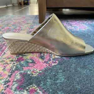 SALE: NWT Seychelles Gold Mule Slip Ons